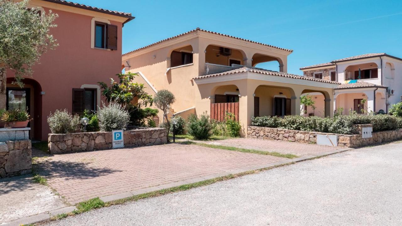 Casa Vacanza la Suaredda San Teodoro  Esterno foto