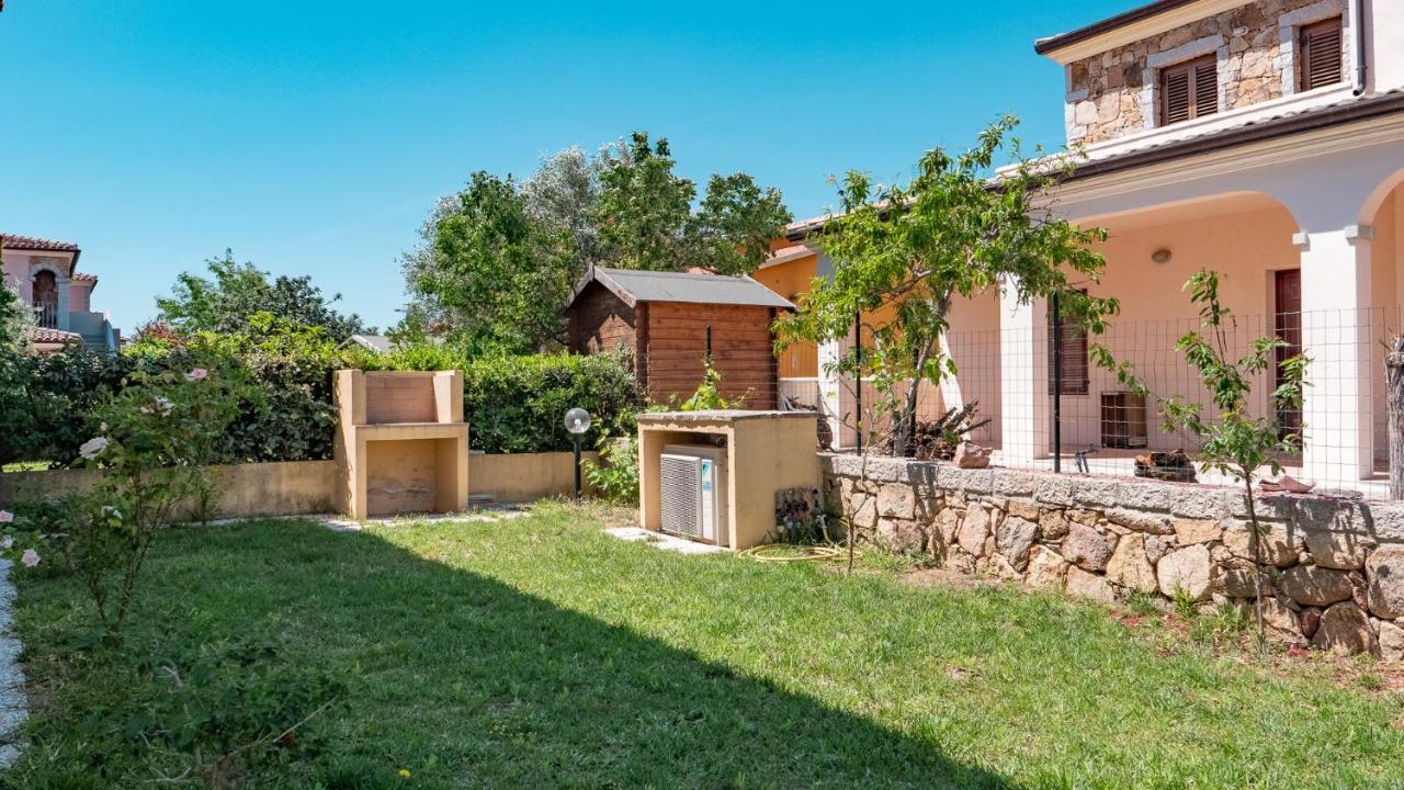Casa Vacanza la Suaredda San Teodoro  Esterno foto