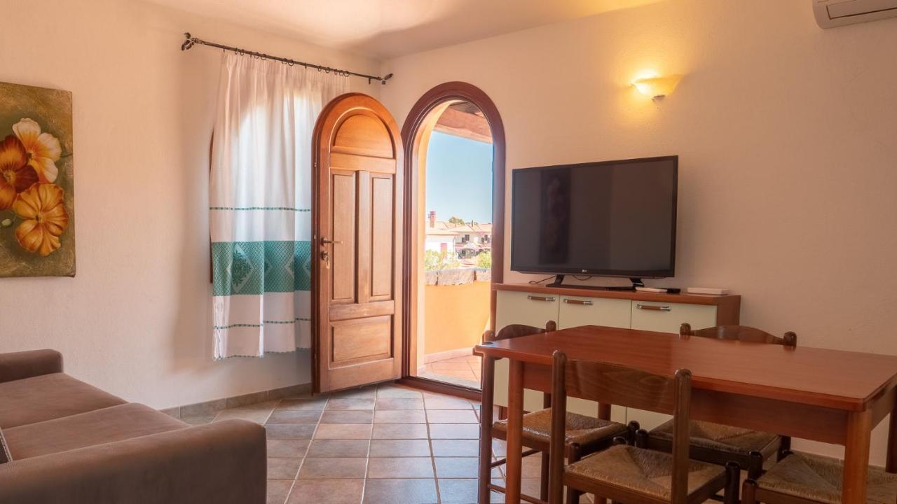 Casa Vacanza la Suaredda San Teodoro  Esterno foto