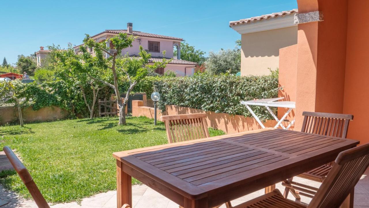 Casa Vacanza la Suaredda San Teodoro  Esterno foto