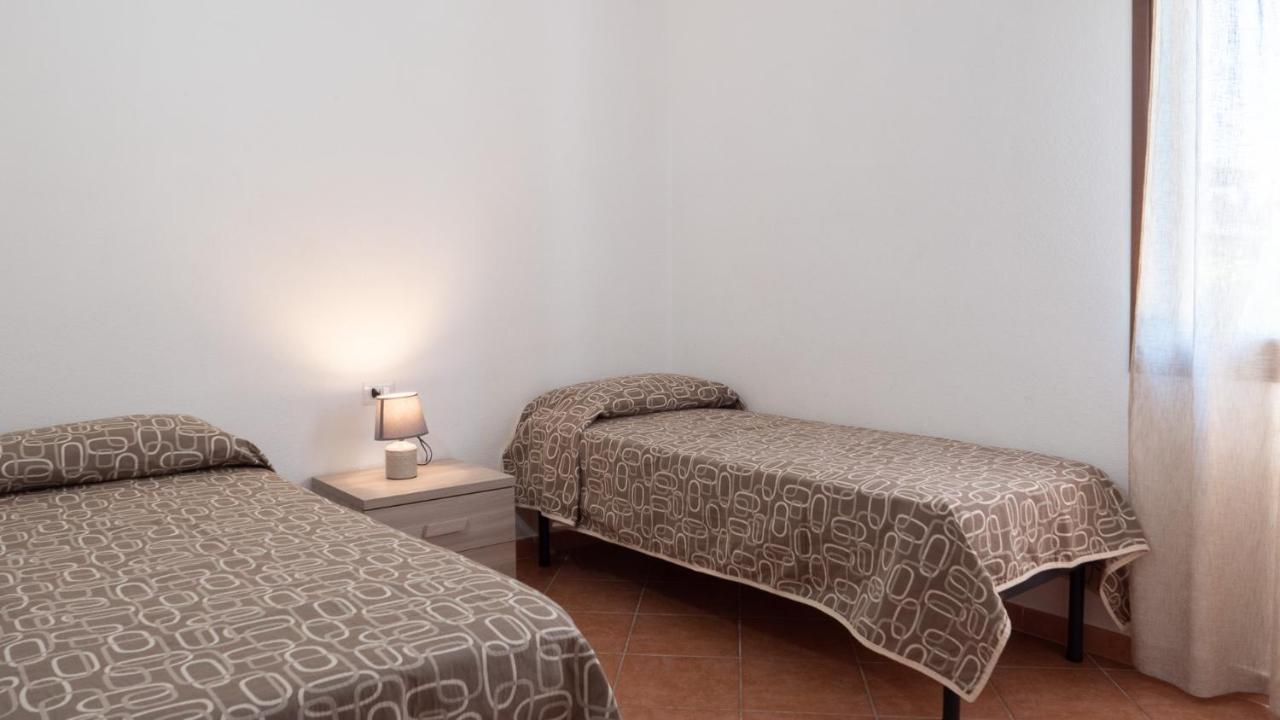 Casa Vacanza la Suaredda San Teodoro  Esterno foto