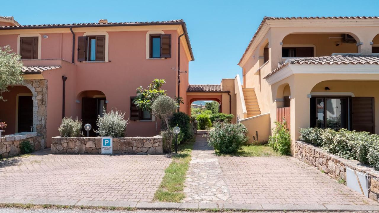 Casa Vacanza la Suaredda San Teodoro  Esterno foto