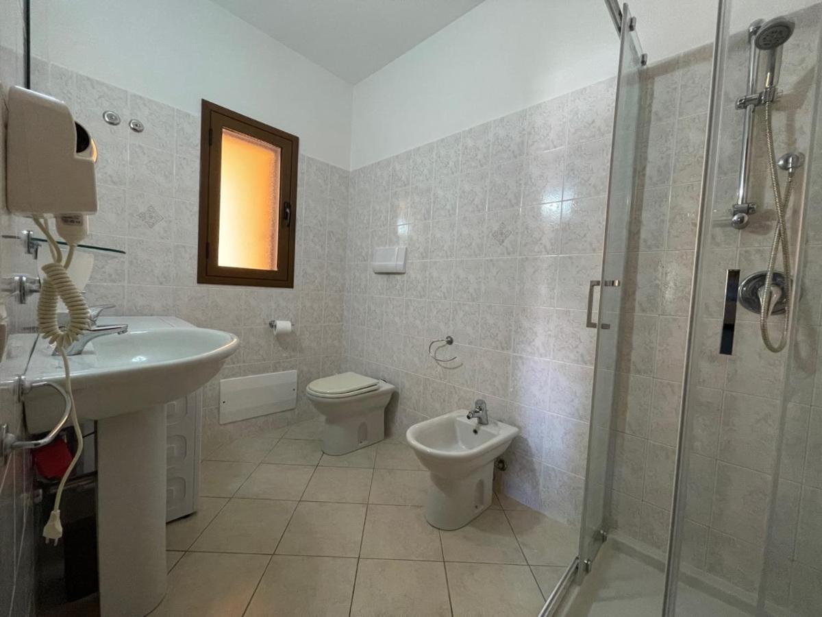 Casa Vacanza la Suaredda San Teodoro  Esterno foto