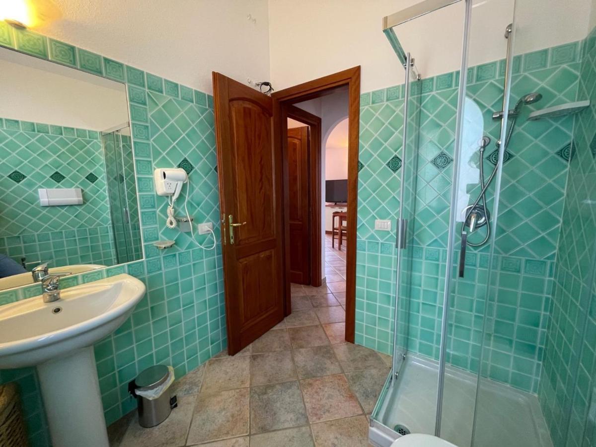 Casa Vacanza la Suaredda San Teodoro  Esterno foto